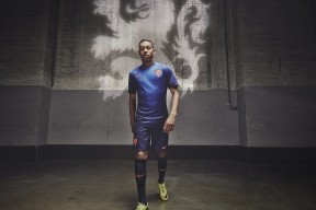 milan.com-铁血防线铸就惊天冷门！Rookie 1-0爆冷击溃切尔西